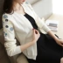 Mùa xuân 2017 hè mới phiên bản Hàn Quốc của áo len nữ cardigan thêu hoa nữ áo ngắn cardigan áo sơ mi áo sơ mi kẻ nữ Mùa xuân