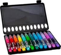 Разборка пять карандашей, случайное место в цвете