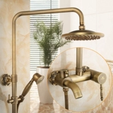 Семья королева полная медная медная имитация европейской в ​​стиле ретро -ретро -душевой душ Большой сопло ванной комнаты для водного крана