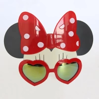 Светло-желтый