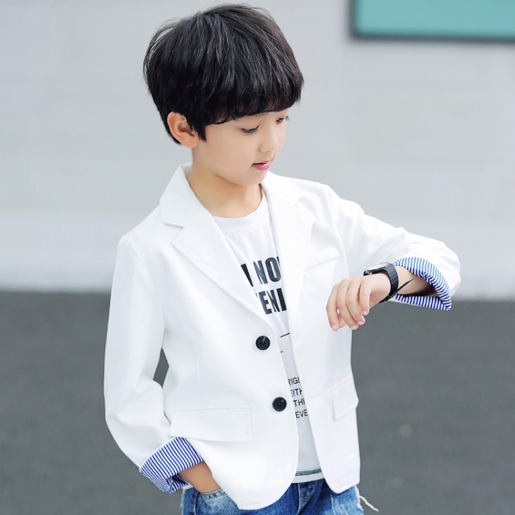 Áo khoác trẻ em nam phù hợp với áo một mảnh 2020 mùa xuân và mùa thu Áo khoác trẻ em Hàn Quốc trong trang phục lớn màu đen và trắng - Áo khoác