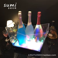 6 установленных V -образных бочек шампанского