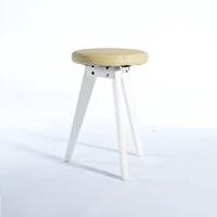 Бежевое лицо белые ноги