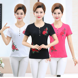 Mẹ nạp 2018 mùa hè phương thức gió quốc gia thêu ngắn tay T-Shirt áo 40-60 tuổi trung niên nữ kích thước lớn
