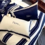 Hy Lạp Địa Trung Hải màu xanh và trắng đơn giản 60 bông bốn mảnh thêu đôi chăn tấm trải giường - Bộ đồ giường bốn mảnh bộ chăn ga gối đệm cưới