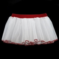 Вино красное с белой сетью