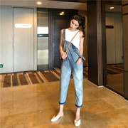Dora Chaoren Hội Trường Hồng Kông hương vị retro chic slim vest + mảnh quần jean cao eo chín điểm bib nữ mùa hè