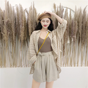 Đặt nữ 2018 kẻ sọc mới phần mỏng dài tay áo chống nắng + yếm trong vest + eo hoa rộng chân quần short