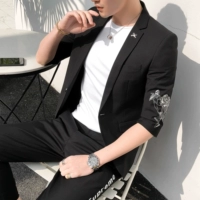 Mùa hè bảy điểm tay áo nhỏ phù hợp với nam phù hợp với phiên bản Hàn Quốc của nhà tạo mẫu tóc tự tu trong bộ đồ tay áo in áo hai dây thủy triều - Suit phù hợp thoi trang nam
