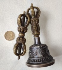 Колокол для службы 限量定制超小尺寸七成响铜含量金刚铃杵精雕版随身携带轻巧
