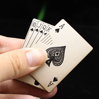 Chữ cá tính sáng tạo chống gió với poker nhẹ giả Một thẻ nhẹ kim loại siêu mỏng quà tặng nam bật lửa điện plasma