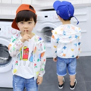 Bé chống nắng quần áo nam 1-3 tuổi cậu bé triều thở 4 Hàn Quốc phiên bản của phần mỏng của da nước ngoài quần áo ngoài trời kem chống nắng quần áo mới