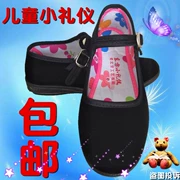 Cô gái nhỏ màu đen giày nghi thức cũ giày vải Bắc Kinh trẻ em giày khiêu vũ phẳng với miệng vuông màu đen giày cô gái giày thể dục - Khiêu vũ / Thể dục nhịp điệu / Thể dục dụng cụ