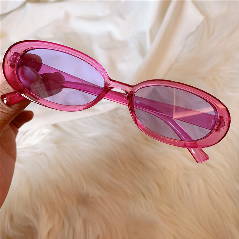 Milky Whitevintage Sunglasses Port style Europe and America Retro photograph cat eye Sunglasses Purple series lovers pose female collocation