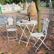 Châu âu sắt rèn đồ gỗ ngoài trời ban công giải trí bàn ghế trắng ba mảnh kết hợp vườn gấp bàn nhỏ