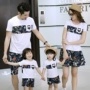 Trang phục gia đình mới 2019 Trang phục mùa hè Một gia đình gồm ba gia đình phù hợp với áo thun ngắn tay bên bờ biển gia đình cha mẹ-con - Trang phục dành cho cha mẹ và con áo cặp gia đình