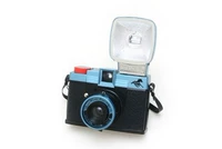 Camera LOMO Diana F + với đèn flash Tokyo Rising Japan Tokyo phiên bản bảo hiểm chính hãng 1 năm fujifilm instax mini liplay