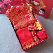 Hộp quà tặng cho bé mùa thu đông phù hợp với bé 100 ngày tuổi bắt váy tuần cộng với nhung nhồi bông phù hợp với hộp quà