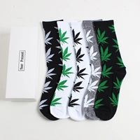 5 cặp vớ vớ maple leaf socks nam giới và phụ nữ triều vớ Hàn Quốc Châu Âu và Hoa Kỳ món quà đóng hộp vớ skateboard vớ gai trong ống vớ tất cao cổ