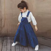 18 Hàn Quốc mùa thu mới quần áo trẻ em gái denim váy cotton cá tính quai lớn váy lớn trẻ em váy giản dị - Khác áo kiểu cho be gái