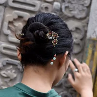 Китайская шпилька, металлический аксессуар для волос с кисточками, современная ретро заколка для волос, простой и элегантный дизайн