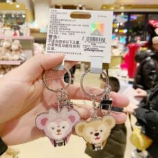 Брелок 上海迪士尼duffy雪梨玫指甲剪钥匙扣金属指甲剪钥匙圈雪梨玫挂件