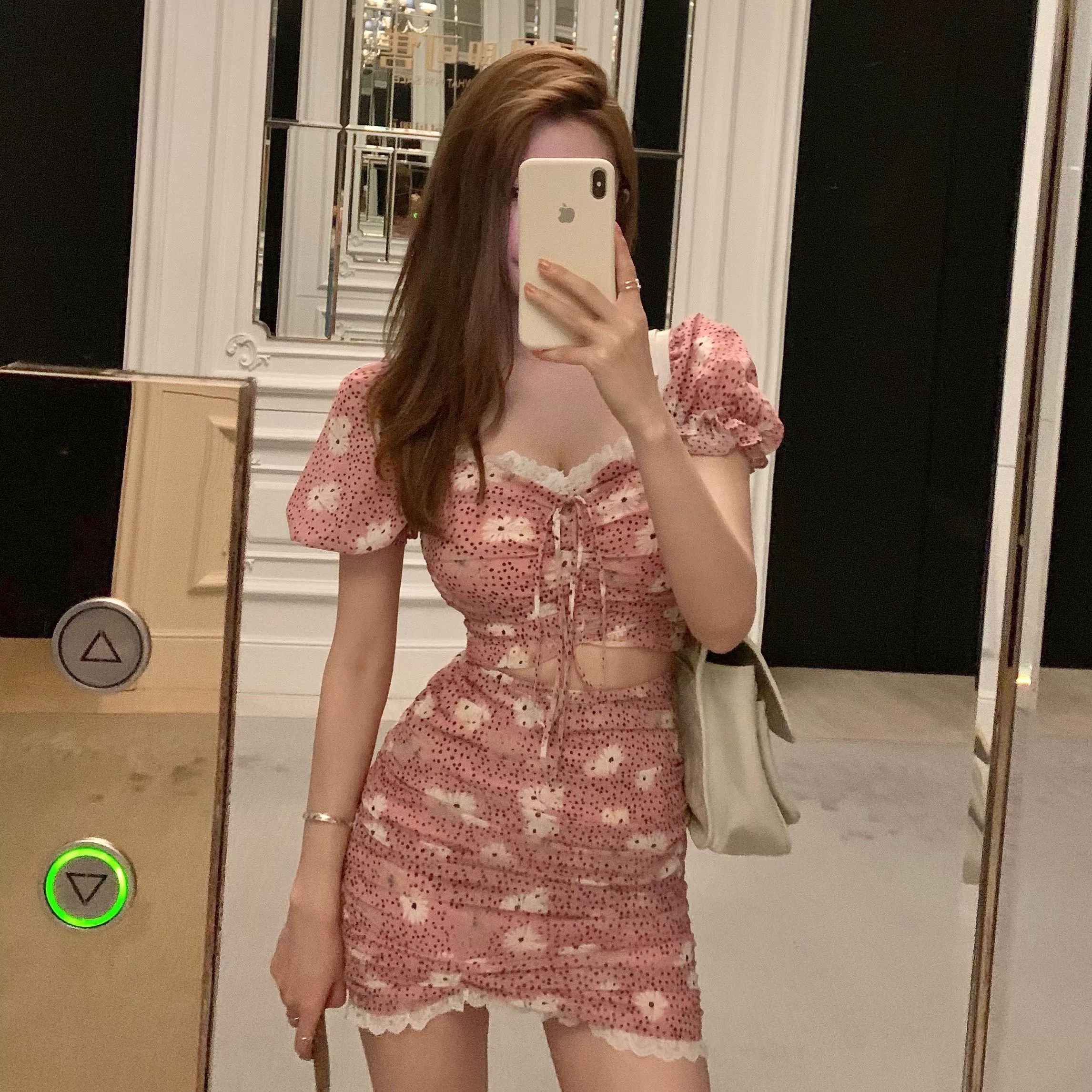 LINA Net Red Summer [Sexy Sweet Girl] Bộ đồ hoa nhỏ màu hồng tươi tắn Bộ đồ váy hai mảnh cạp cao - Váy eo cao