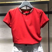 Ou Ama Shiqi Womens 2019 Mùa hè Mới Slim Cổ tròn Chữ thường Màu đỏ ngắn tay áo thun nữ - Áo phông