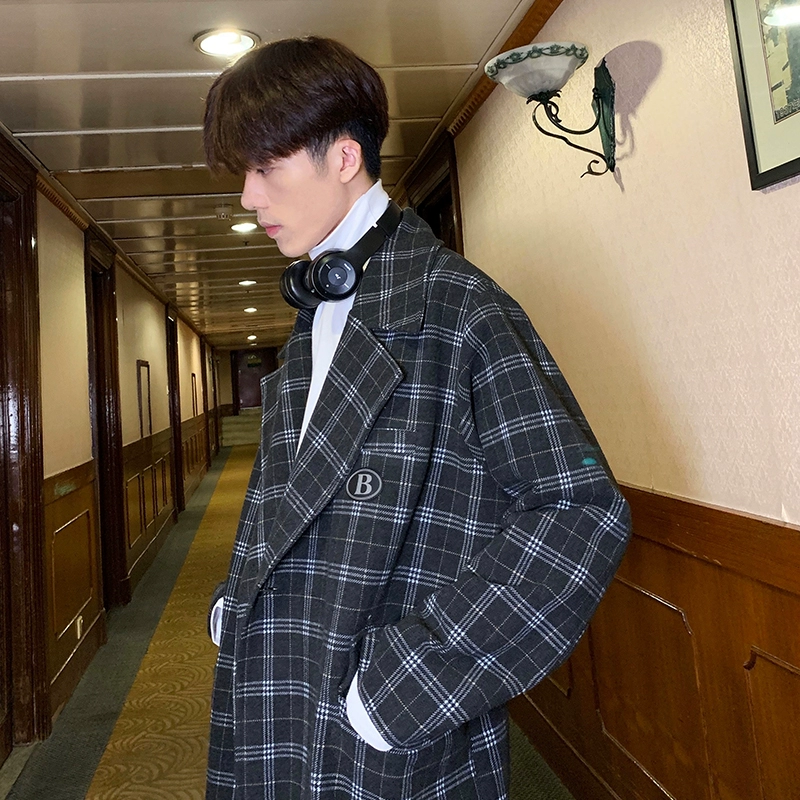 71T mùa thu và mùa đông áo khoác len mới cho nam áo gió dài Hàn Quốc kẻ sọc lỏng lẻo phù hợp với xu hướng - Áo len