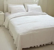 Phong cách và thanh lịch của tòa án châu Âu bông trắng thêu bông trải giường bao gồm ba bộ điều hòa bông