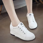 Giày trắng nhỏ nữ mùa thu mới tăng chiều cao Giày nữ Giày thể thao thông thường Hàn Quốc đế dày đế mỏng buộc thấp giúp giày thủy triều