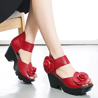 Mùa hè 2018 mới dép nêm da đặc biệt gió quốc gia giày nữ màu đỏ giày hoa đầy đủ giày da dép lê nữ đẹp