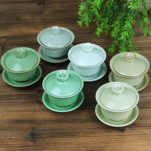 Longquan Celadon Cover Bow
