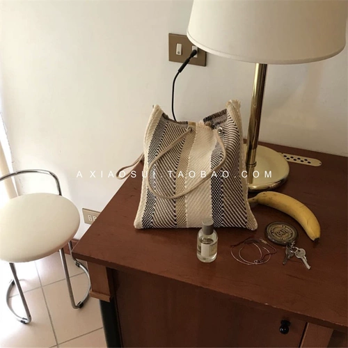 Плетеный шоппер, в корейском стиле