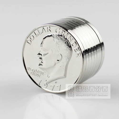 Ручная рулона инструмент табачный компаньон табачный мастерский металл 3 -слойная сигаретная мельница Три слоя большой чистой чистой чистой сигареты зажигалка