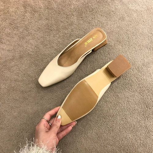 Корейская красивая обувь ~ 2024 Летние новые ленивые толстые каблуки, полуполонные тапочки, носят сказочные сандалии с нежными высокими высокими