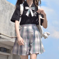 Оригинальная летняя студенческая юбка в складку