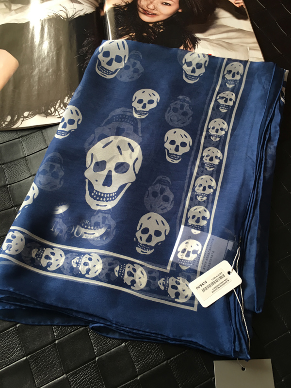 4 white head on blue backgroundSale wheat skull Classic style real silk Silk scarf female spring and autumn sunshade mulberry silk Large square towel Shawl scarf