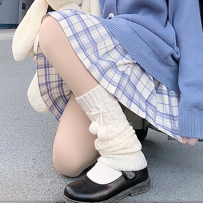 taobao agent Knitted student pleated skirt, woolen socks, Lolita style