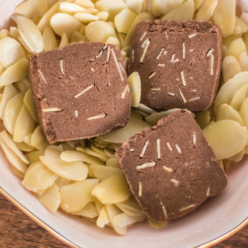Сян Сяаомао миндальное печенье Вкусное шоколадное печенье ручной работы.
