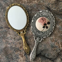 Импортное ретро зеркало, портативная металлическая ручка для принцессы для выхода на улицу, в корейском стиле, розы