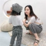 Phụ huynh-trẻ em mặc trang phục mùa hè, phù hợp với khí mẹ-mẹ, quần kẻ sọc cotton và lanh, mẫu thời trang cha mẹ-con, áo thun cotton - Trang phục dành cho cha mẹ và con mẫu áo đồng phục gia đình