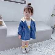 Áo khoác denim bé gái mùa xuân và mùa thu cho bé áo gió trùm đầu Quần áo trẻ em nước ngoài trẻ em Hàn Quốc 2019 - Áo khoác