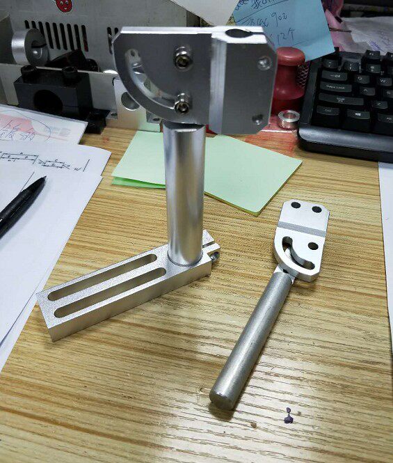 机械手金具固定旋转支架万向吸盘座金具可调节支架吸盘金具固定座