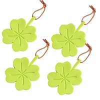 Четыре листа (4 зеленого)