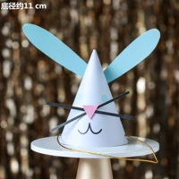 Голубая шляпа по случаю дня рождения уха