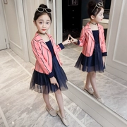 Áo khoác bé gái 2019 xuân mới cho bé phiên bản Hàn Quốc của bộ đồ nhỏ ngoại quốc trong chiếc áo khoác len bé trai lưới lớn màu đỏ - Áo khoác