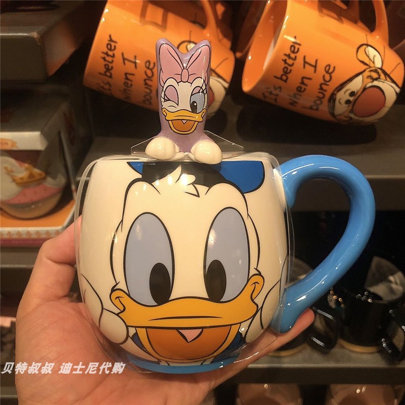 Donald Duck With Spoon & 556MlShanghai Disney Purchasing agent Mickey Minnie Aisha Vigny Donald Duck Steve lovers ceramics Mug Water cup