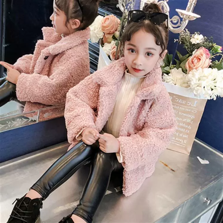 Quần áo trẻ em mùa thu và mùa đông 2019 cô gái mới áo khoác len lông cừu đệm ngắn áo khoác cô gái nhỏ áo len len thủy triều - Áo khoác