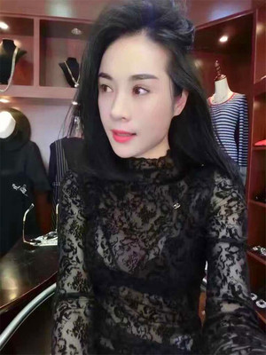 欧洲站2017秋冬新款半高领修身显瘦植绒弹力微透蕾丝长袖打底衫女-淘宝网